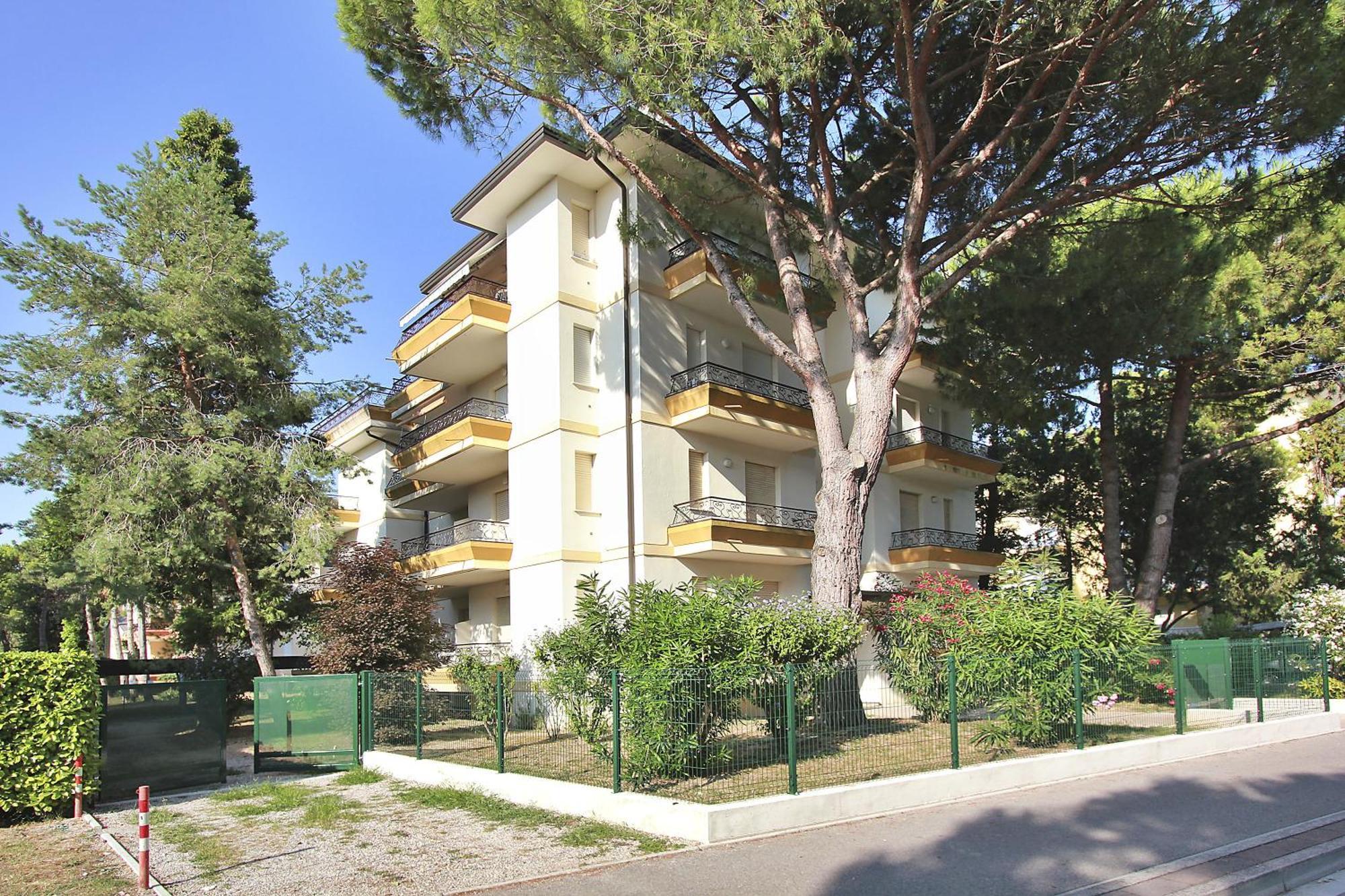 Апартаменты Residenza Ibsen Линьяно-Саббьядоро Экстерьер фото