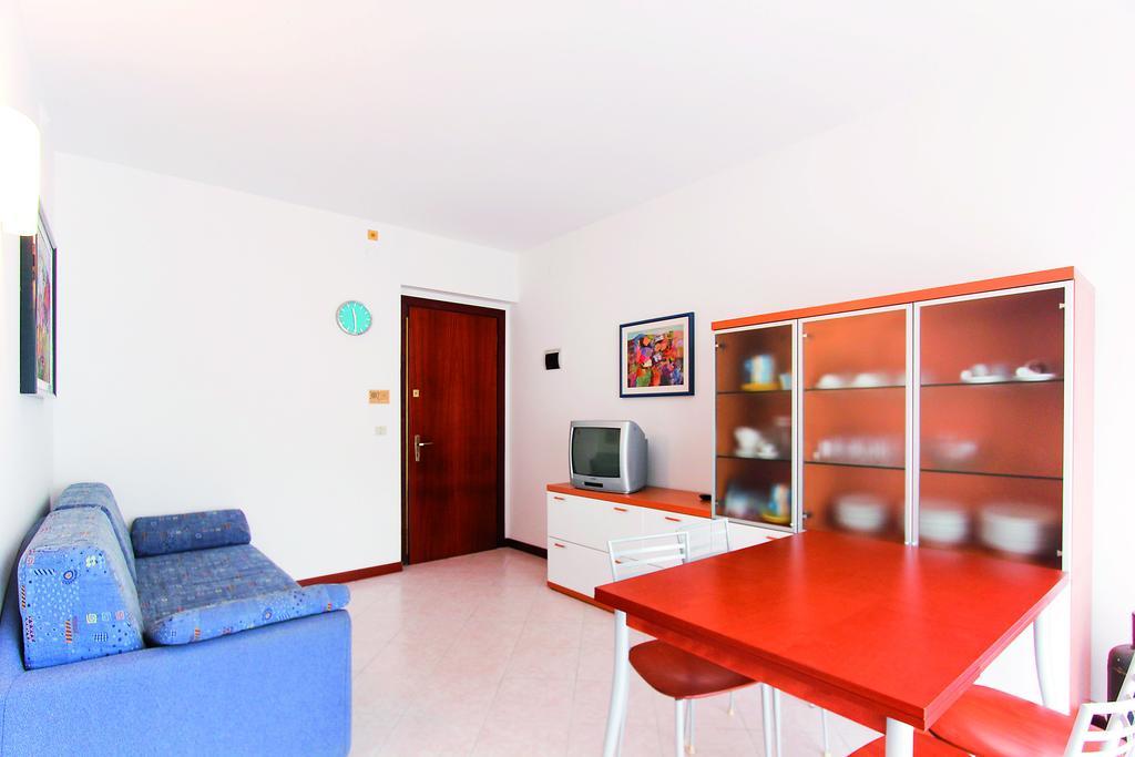 Апартаменты Residenza Ibsen Линьяно-Саббьядоро Номер фото